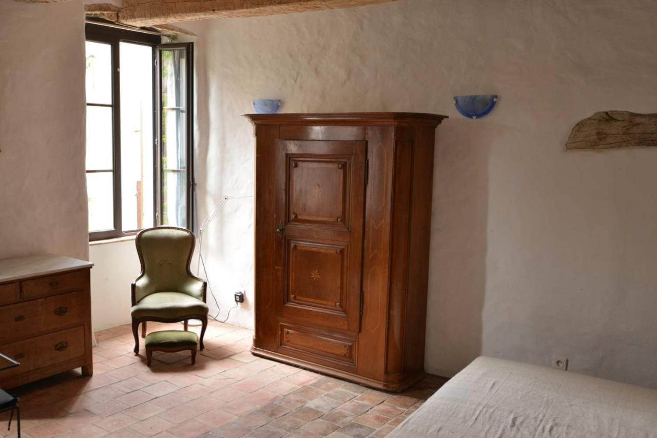Studio De La Cheminee Et Studio De La Place Apartment Sigonce ภายนอก รูปภาพ