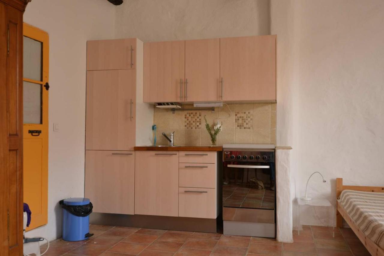 Studio De La Cheminee Et Studio De La Place Apartment Sigonce ภายนอก รูปภาพ